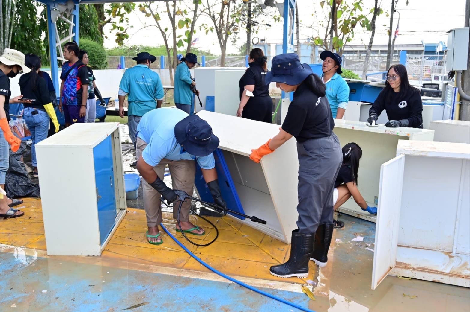 กปน.–กปภ. ร่วมลงพื้นที่ตรวจสอบระบบผลิตน้ำประปาในพื้นที่ กปภ.หาดใหญ่ พร้อมทำความสะอาดสำนักงาน เตรียมความพร้อมเปิดให้บริการประชาชน